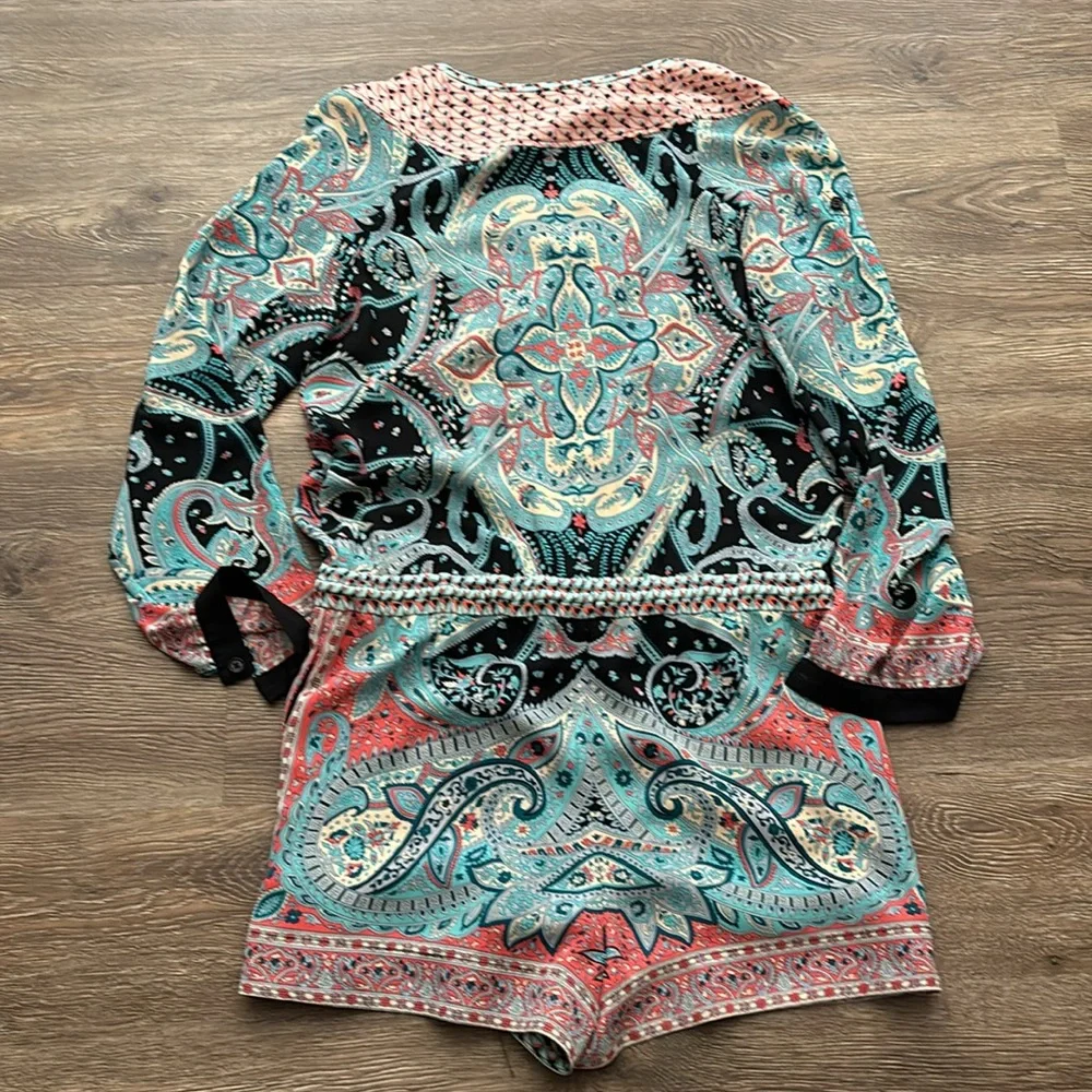 Adorable BCBG MaxAzria Romper - Picture 3 of 3